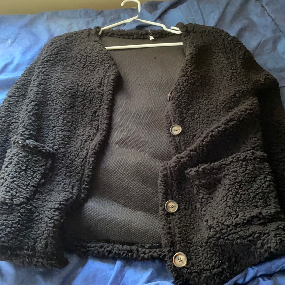 Black light weight sweater